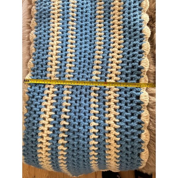 Handmade Blue & Beige Crocheted chunky Knit Pillowcase with Scalloped Edges - Picture 7 of 8